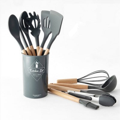 Set 12 Ustensile de Gatit din Silicon cu Maner din Bambus – Sigur & Eco-Friendly