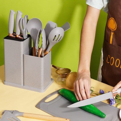 Set de 19 Ustensile de Bucatarie din Silicon cu Suport și Manere din Lemn – Practic și Elegant